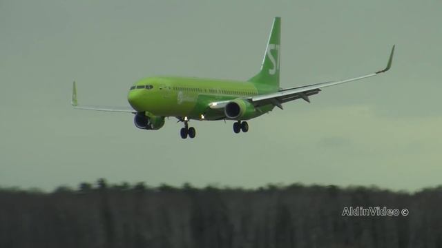 Сильный ветер в Домодедово 13.03.20. Уходы самолетов на второй круг. смотреть онлайн