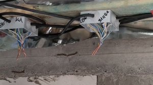 Соединение проводов в распределительной коробке. Свариваем скрутки!