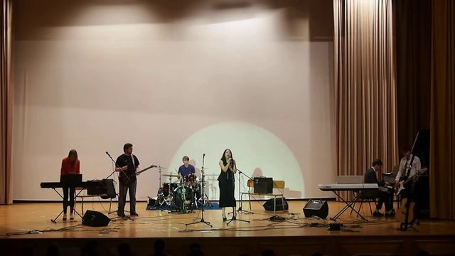 Марина Курева (вокал) и Игорь Ксенофонтов (рояль) - Great Gig In The Sky ( Pink Floyd) смотреть онлайн