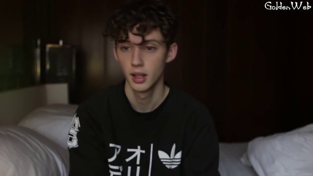 Вся история - Troye Sivan [русская озвучка] - GoldenWeb