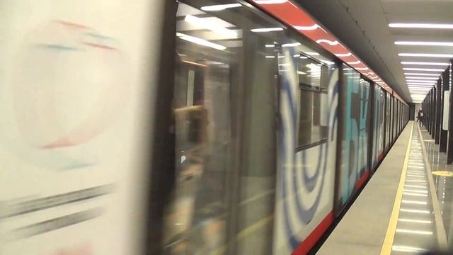 Метропоезд 81-775/776/777 Москва-2020 станция Каширская смотреть онлайн