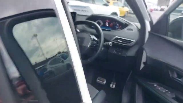 231D10497 - 2023 Peugeot 5008 1.5 BlueHDi 130bhp Allure Auto RefId: 417262 смотреть онлайн