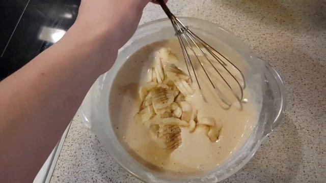 ШАРЛОТКА ЯБЛОЧНЫЙ ПИРОГ С БАНАНОМ. смотреть онлайн