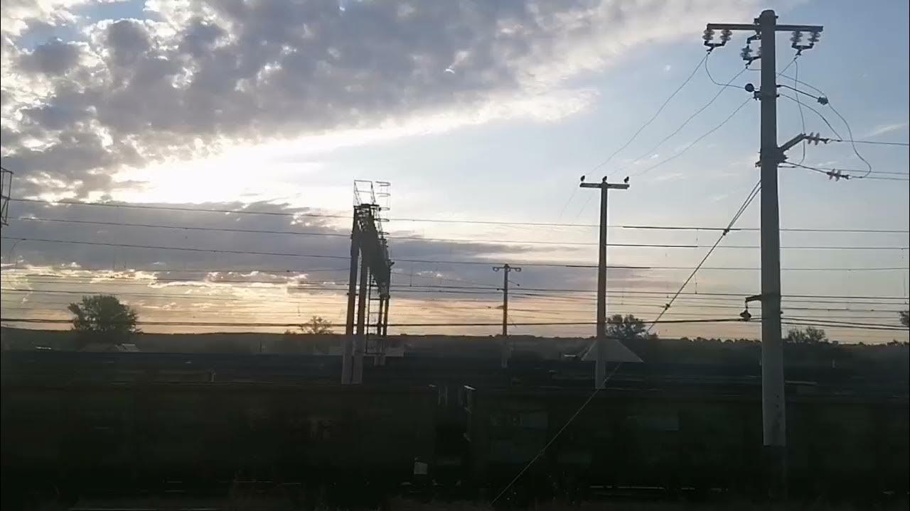 I'm on the train смотреть онлайн