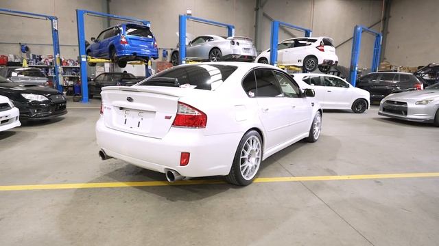 Subaru Legacy STi S402 - The Practical Collectable Performance Car смотреть онлайн