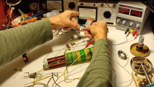 Низковольтный генератор - от 0,6 вольта. смотреть онлайн