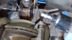 КАК ВЫТАЩИТЬ РЖАВЫЙ РАЗВАЛЬНЫЙ БОЛТ ЗА 5 МИНУТ