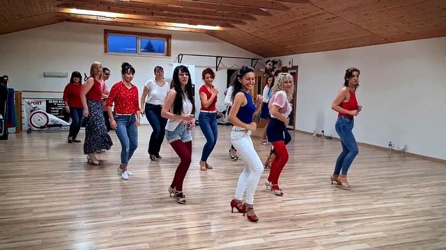 Bachata Dominicana Lady style WORKSHOP Michaela WITTNER? смотреть онлайн