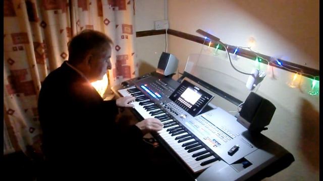 Super Trouper смотреть онлайн