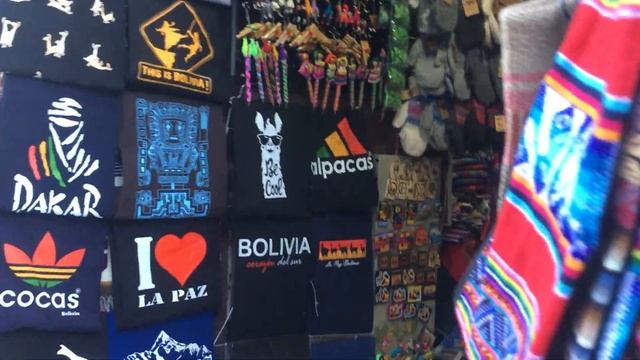 Южная Америка.Боливия.Вечернее обозрение рынка ведьм в Ла Пасе.Июнь2018 смотреть онлайн
