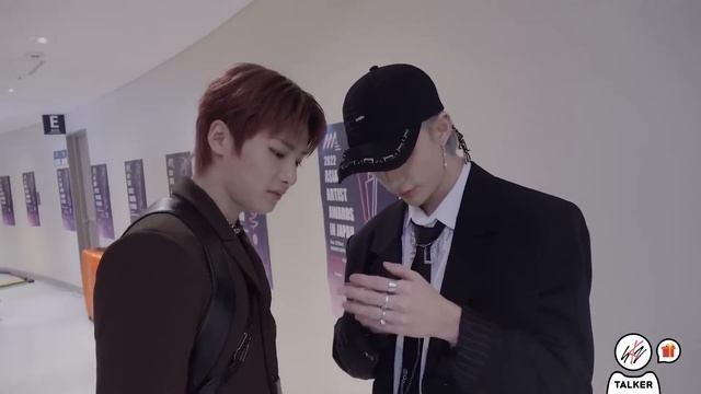 [Русская озвучка by Ayka] Stray Kids : SKZ-TALKER - Эп.53 смотреть онлайн