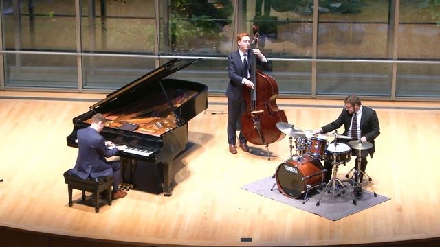 C Jam Blues by afterJazz Trio смотреть онлайн