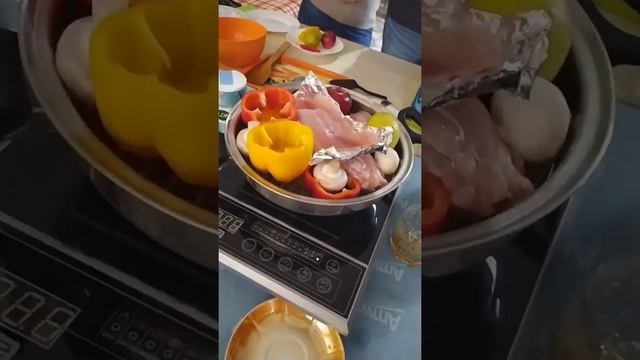 Посуда и техника iCook. Обзор. Часть 13. Возможности сковороды ВОК от Амвэй. смотреть онлайн