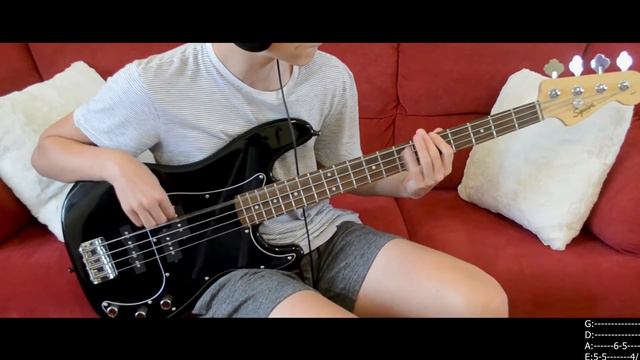 Arctic Monkeys - Teddy Picker ONLY Bass Cover with (+TABS) смотреть онлайн