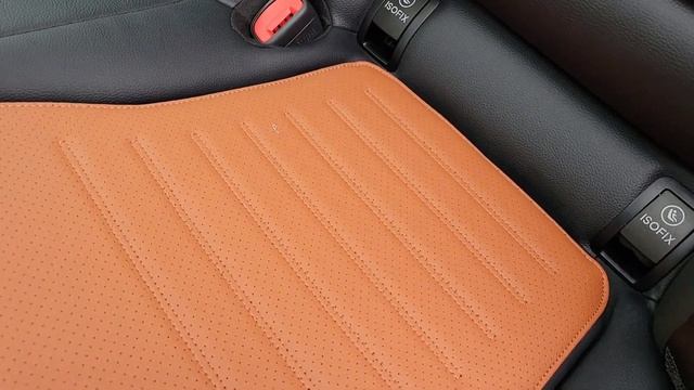 Mercedes-Benz C300 Sedan 2023 in Black with AMG Sienna Brown/Black MB-Tex Interior смотреть онлайн