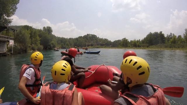 Турция Рафтинг. Очень холодная вода. Веселые кричалки. Обгорели на солнце смотреть онлайн