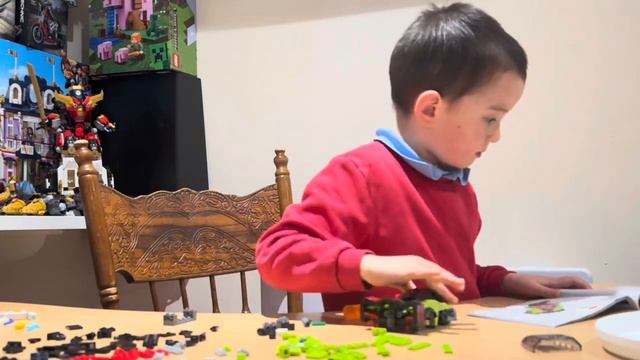 Aston Martin Valkyrie AMR Pro 76910 смотреть онлайн