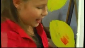 Я рисую на окне мир такой как наш ...