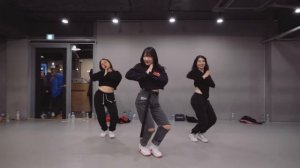 Bon Bon Chocolat - EVERGLOW / Lia Kim X Minny Park Choreography with EVERGLOW