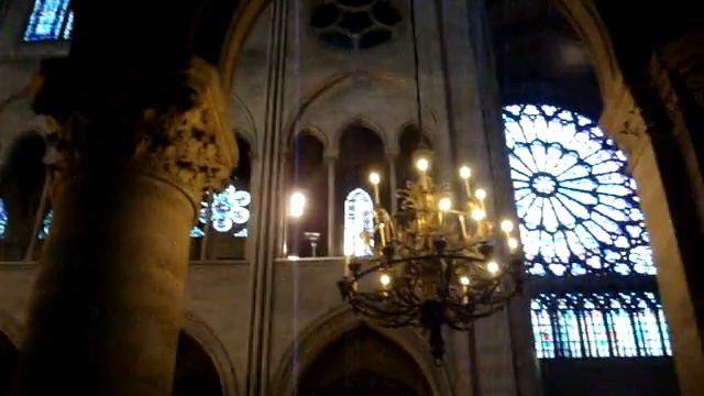 Misa en Notre Dame смотреть онлайн