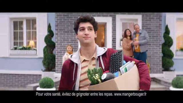 Ева Мариэла в рекламе жевательной резинки Hollywood ! смотреть онлайн