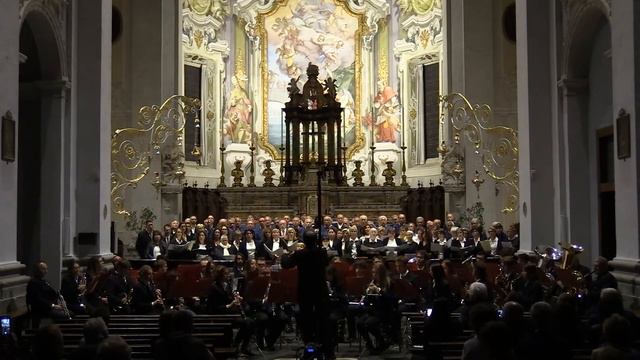 Ave Verum Corpus смотреть онлайн