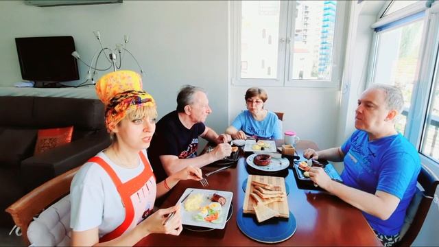 Мукбанг Завтрак, Пробуем Кукурузную Кашу, Колбаску, Завтрак по Южно-Африкански смотреть онлайн