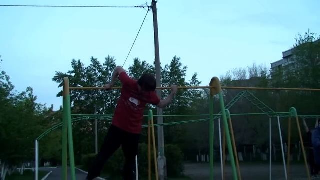 Паркур и акробатика в Красноярске | Russian freerunning | 3run в Красноярске - фриран MeteorRed смотреть онлайн