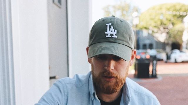 Все село сбежалось на крик маленькой девочки ночью и, увидев мужчину лежавшего на земле, оторопели смотреть онлайн