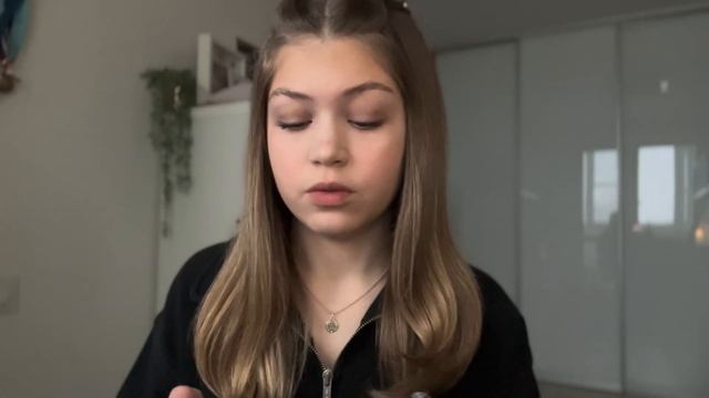 Странные вещи в моей косметичке 2023 | Зачем я это купила? | Vera Haison смотреть онлайн