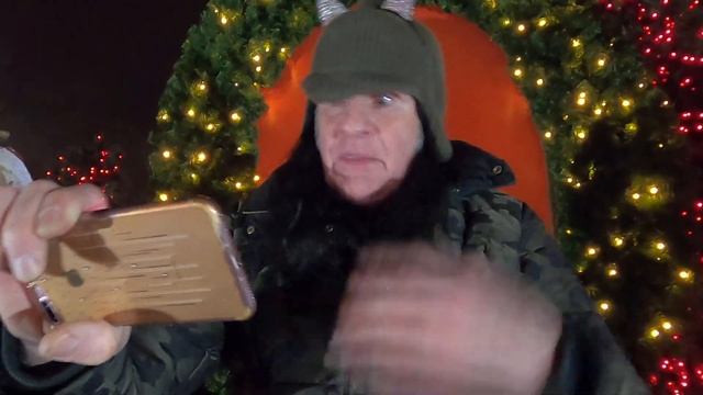 Извинаюсь?Видео без звука палучилос пришлос музику  вставит и камера ненастроена