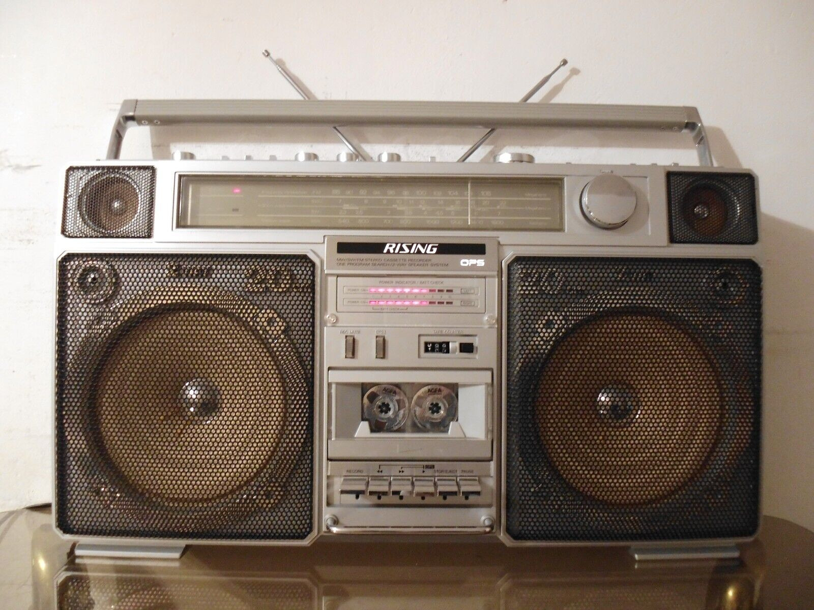 GHETTOBLASTER RISING SRC - 2005 HiFi STEREO RADIO RECORDER-произведён в ЯПОНИИ-1980 год