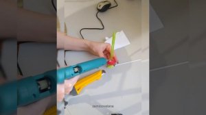 Удобное приспособление для полива рассады за три минуты