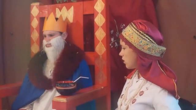 на съемках Царя и рубашки (избушка и дворец 1сц, Преображение в церкви) смотреть онлайн