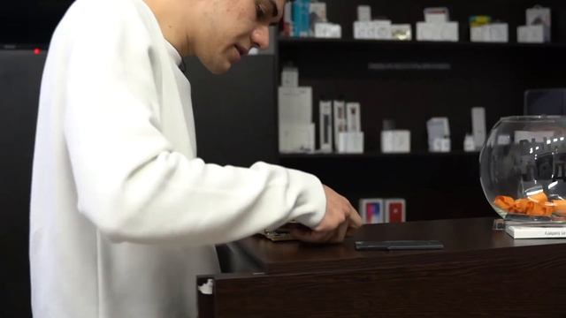 Аккумулятора для IPhone который держит год. Усиленные батареи для Apple не существует! смотреть онлайн