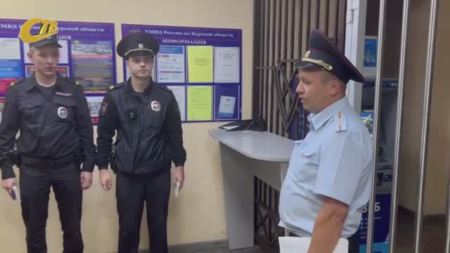 Полицейские Курской области обеспечивают безопасность пешеходов у школ