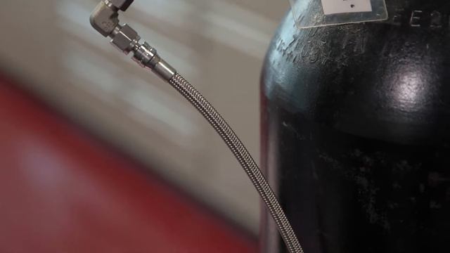 How to Pressurize a 100 lb (45.4 kg) Cylinder Using Nitrogen смотреть онлайн