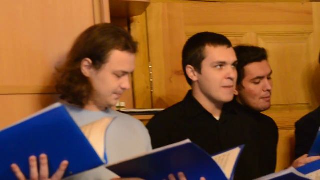 Архиерейский мужской хор "Символ Веры" - Lets my people go смотреть онлайн