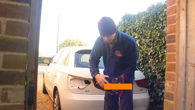 Audi A1 - How to Replace Rear Lights смотреть онлайн