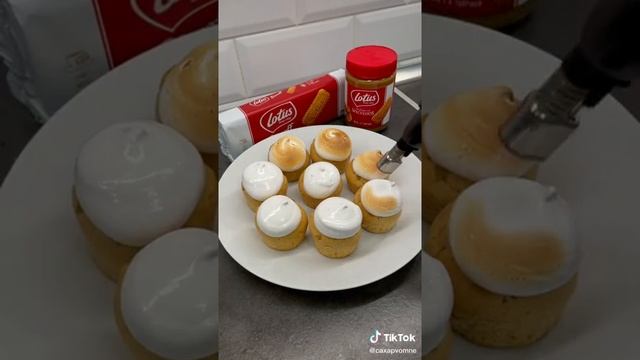 РЕЦЕПТ КАПКЕЙКОВ ДЛЯ ВСЕЙ СЕМЬИ ВКУСНО И СЛАДКО!!! смотреть онлайн