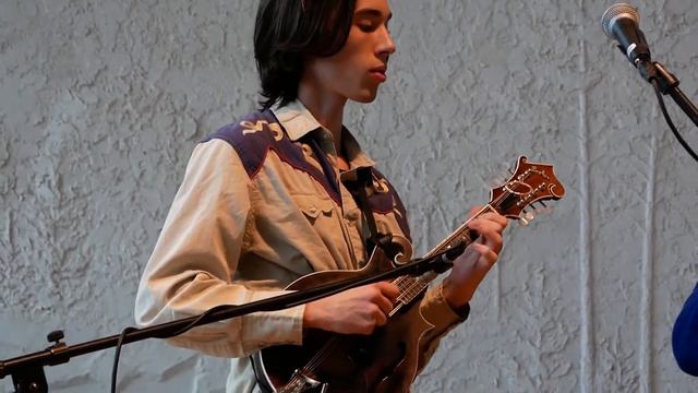 1st place Mandolin ~ Eli Wildman @ 10th Annual Appalachian State Old-Time Fiddlers Convention смотреть онлайн
