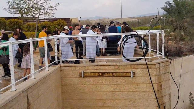 Here Jesus was baptized - Jesus and the Jordan River смотреть онлайн