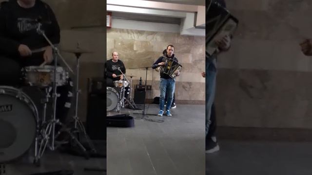 Минск Siti Bend ,очень классно поют смотреть онлайн