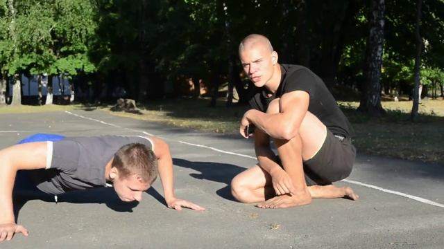Качаем грудные мышцы | LunStarzz смотреть онлайн