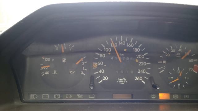 Mercedes-Benz w124 e280 m104, Acceleration at wet road 0-180 km/h смотреть онлайн