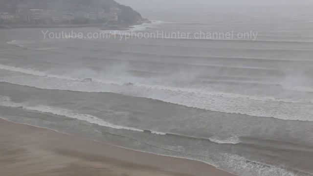 Typhoon Utor Eyewall Breaking News Footage смотреть онлайн