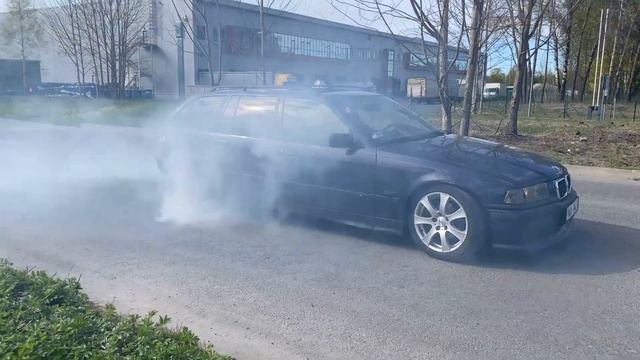 Как надо крестить БМВ смотреть онлайн