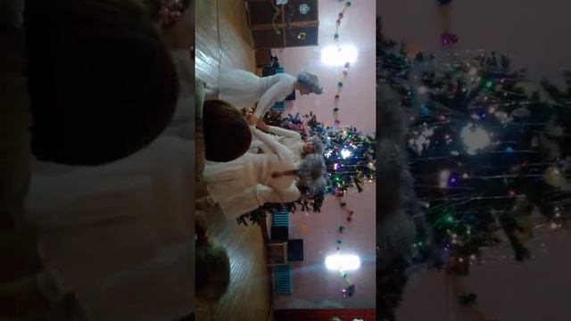 Новый бор! Девочки Маша Алена смотреть онлайн