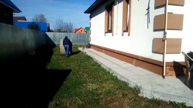 Разгрузка колец на очередном объекте. Колодец. смотреть онлайн