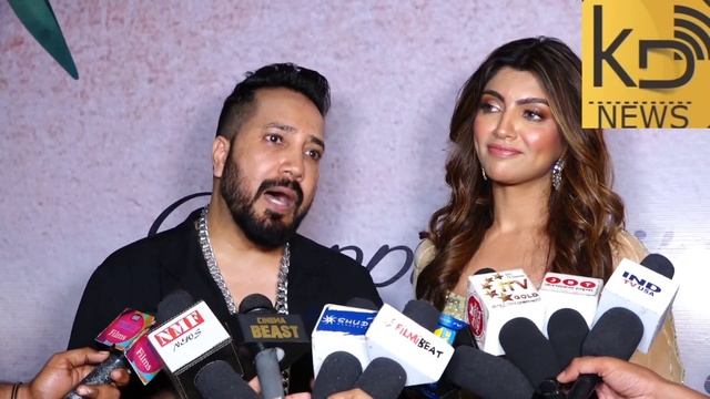 Mika Singh talks about Marriage plans with Akansha Puri смотреть онлайн